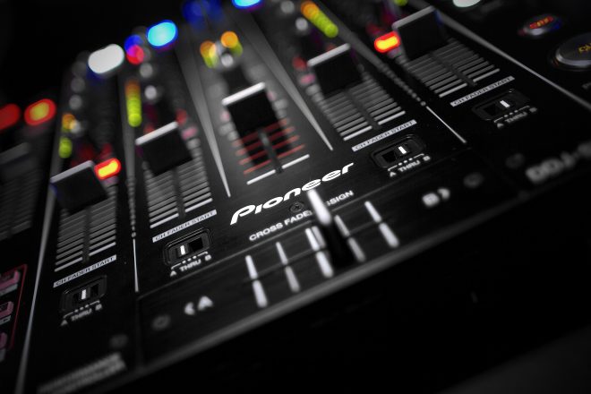 O Pioneer DJ lança um aplicativo que permite gravar mixagens diretamente no seu telefone